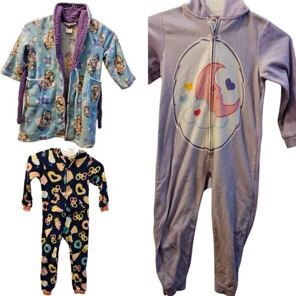 4/5T Girls Pajamas and Robe Lot - Picture 1 of 8
